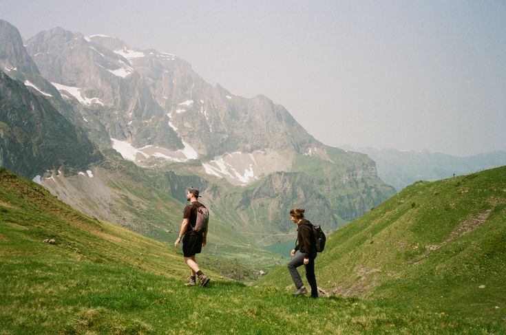 Mountain Wellness: perché sempre più persone scelgono la montagna invece del mare